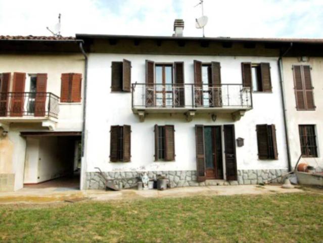 Villa Indipendente in vendita a Piemonte, Asti