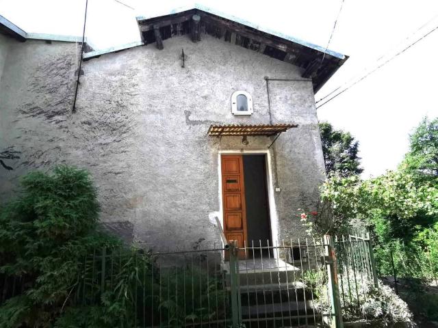Villa Indipendente in vendita a Montagna In Valtellina, Lombardia