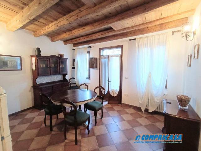 Villa Indipendente in vendita a Montagnana, Veneto