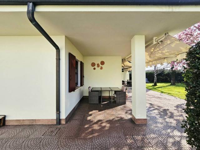 Villa Indipendente in vendita a Montagnana, Veneto