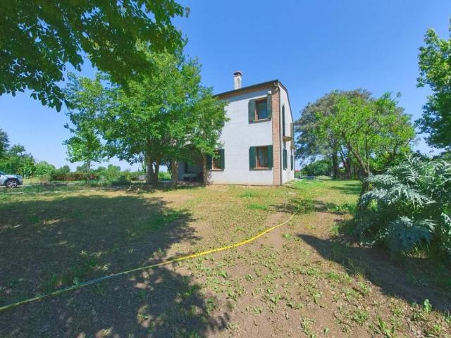 Villa Indipendente in vendita a Montagnana, Veneto