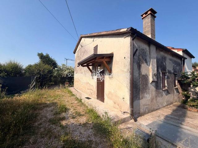 Villa Indipendente in vendita a Montagnana, Veneto