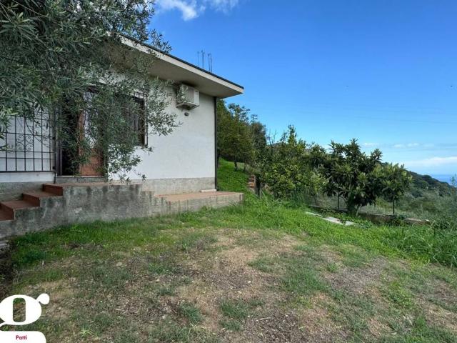 Villa Indipendente in vendita a Patti, Sicilia