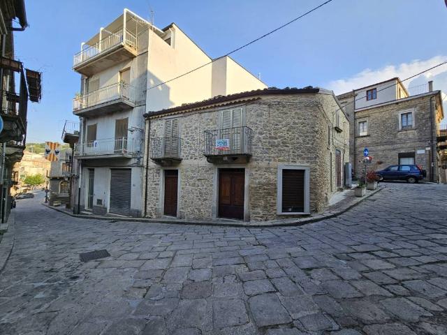 Villa Indipendente in vendita a Montalbano Elicona, Sicilia