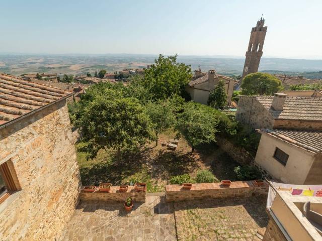 Villa Indipendente in vendita a Montalcino, Toscana