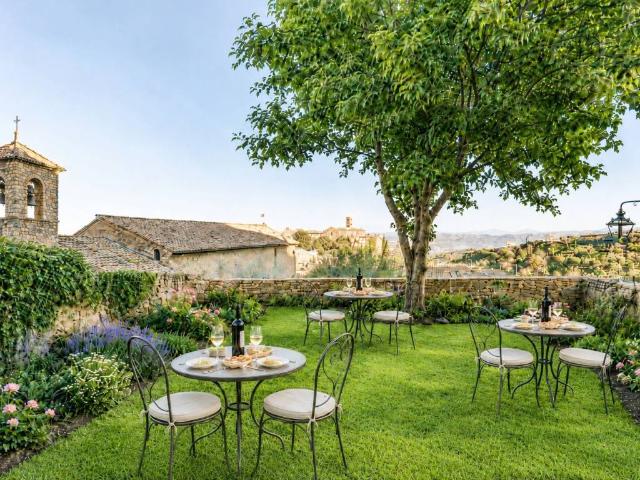 Villa Indipendente in vendita a Montalcino, Toscana