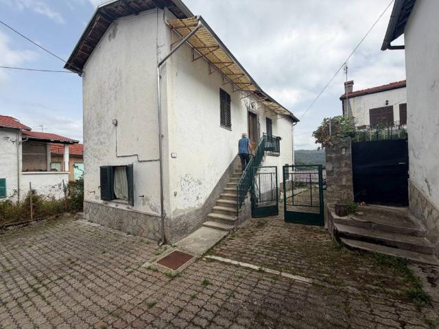 Villa Indipendente in vendita a Borio, Montaldo di Mondovì