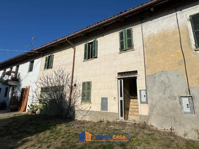 Villa Indipendente in vendita a Montaldo Scarampi, Asti