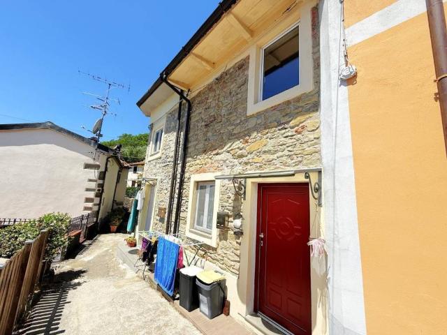 Villa Indipendente in vendita a Tobbiana, Montale