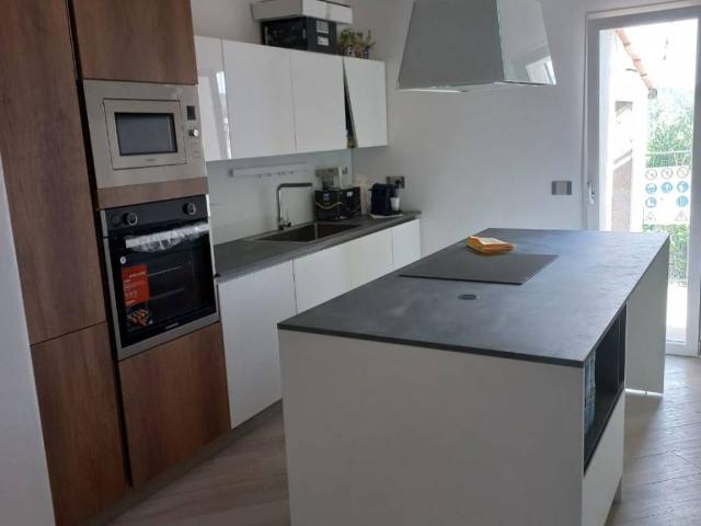 Villa Indipendente in vendita a Montale, Pistoia