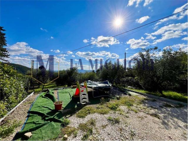 Villa Indipendente in vendita a Montale, Pistoia