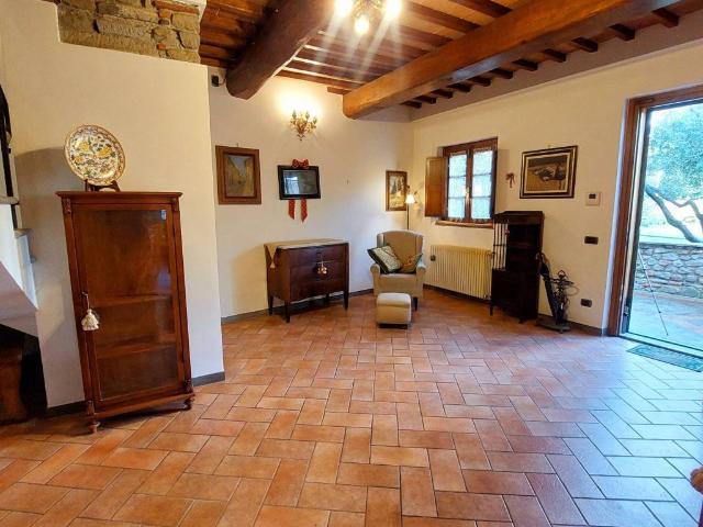 Villa Indipendente in vendita a Montale Alto, Montale