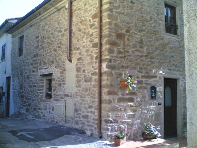 Villa Indipendente in vendita a Montale, Pistoia