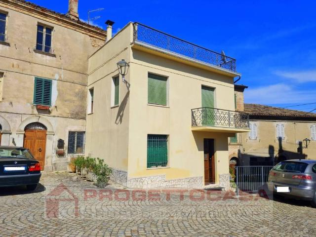 Villa Indipendente in vendita a Marche, Ascoli Piceno