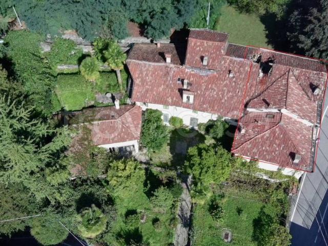 Villa Indipendente in vendita a Lucino, Montano Lucino