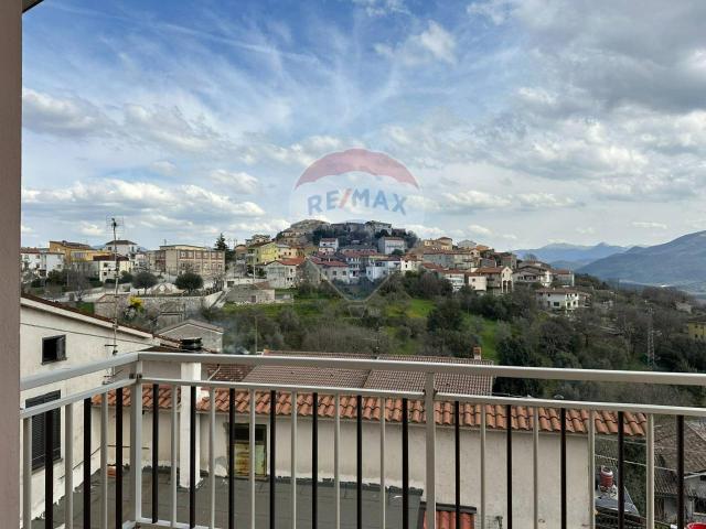 Villa Indipendente in vendita a Montaquila, Molise