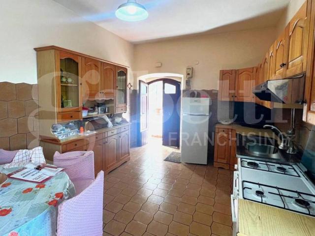 Villa Indipendente in vendita a Montaquila, Molise