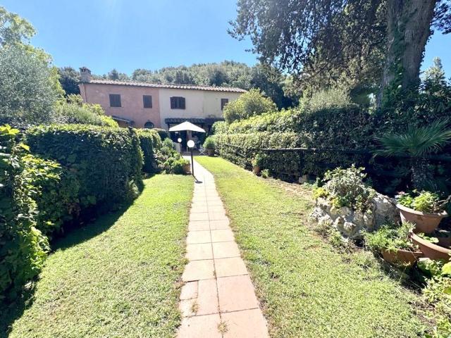 Villa Indipendente in vendita a Convento Padri Passionisti, Monte Argentario