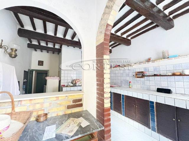 Villa Indipendente in vendita a Castelvecchio, Marche