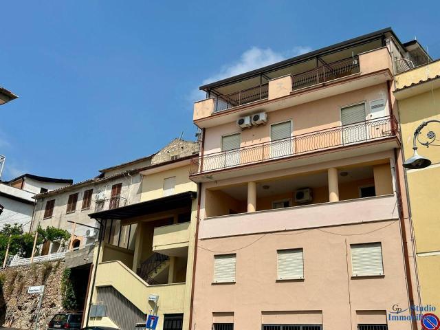 Villa Indipendente in vendita a Monte San Biagio, Lazio