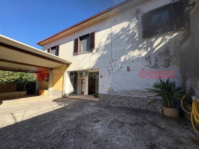 Villa Indipendente in vendita a Monte San Biagio, Lazio
