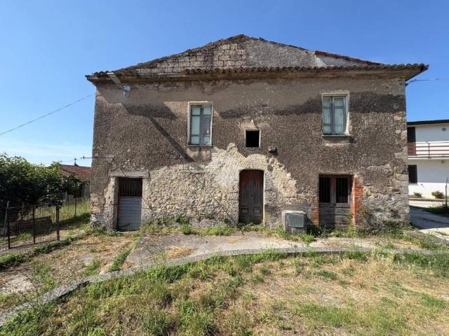 Villa Indipendente in vendita a Monte San Giovanni Campano, Lazio