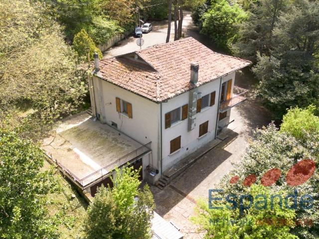 Villa Indipendente in vendita a Unione dei comuni Valli del Reno, Lavino e Samoggia, Monte San Pietro