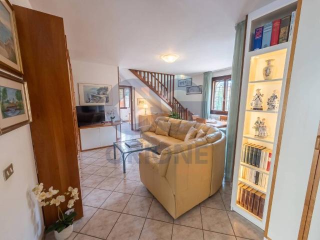 Villa Indipendente in vendita a Unione dei comuni Valli del Reno, Lavino e Samoggia, Monte San Pietro
