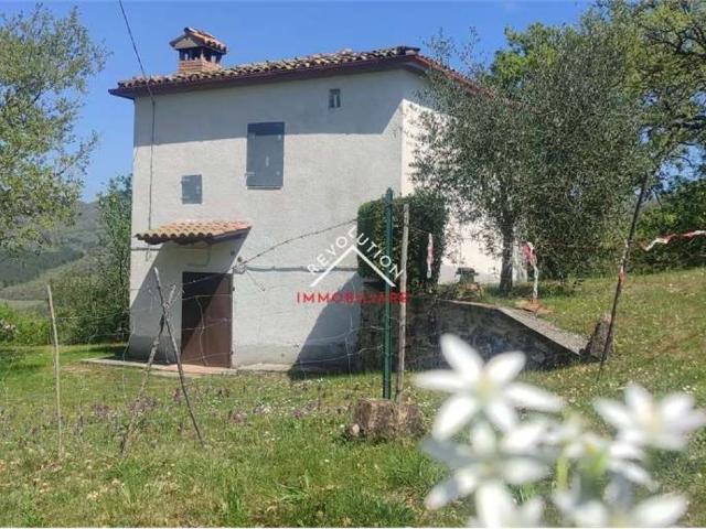 Villa Indipendente in vendita a Monte Santa Maria Tiberina, Umbria