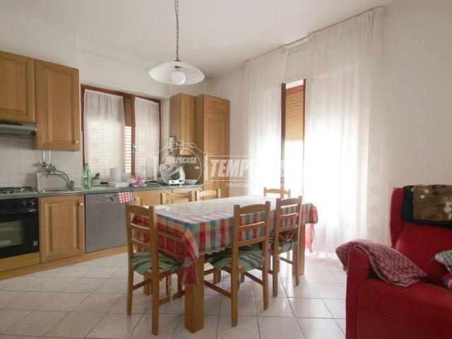 Villa Indipendente in vendita a San Lorenzo, Marche
