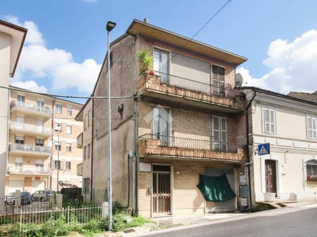 Villa Indipendente in vendita a San Lorenzo, Marche
