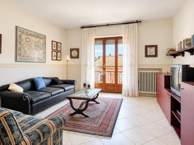 Villa Indipendente in vendita a Monte Urano, Fermo