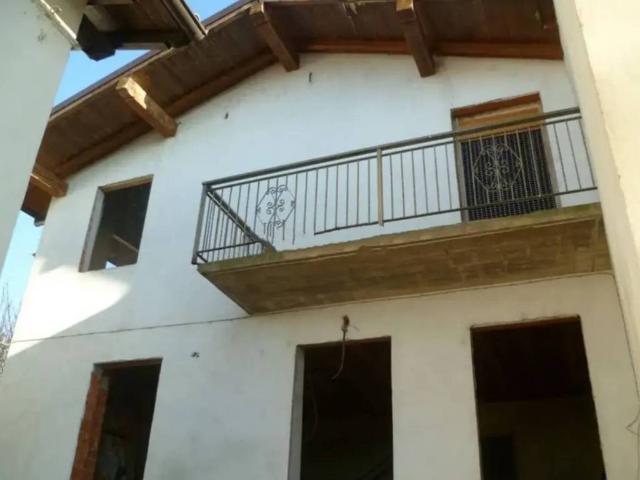 Villa Indipendente in vendita a Montebello Della Battaglia, Lombardia