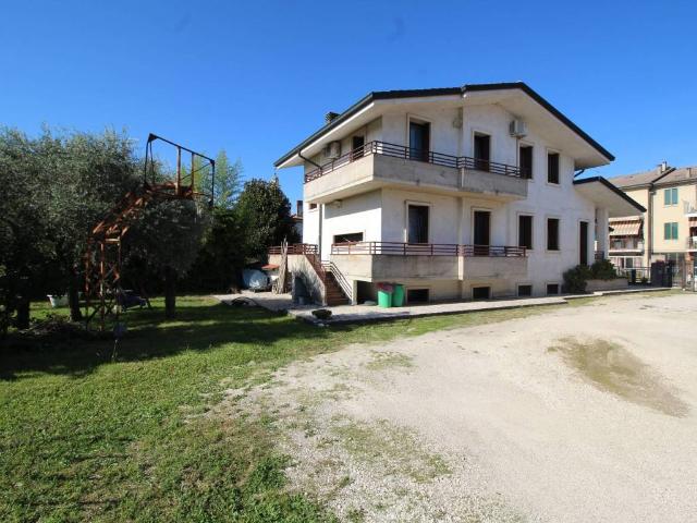 Villa Indipendente in vendita a Montebello Vicentino, Veneto