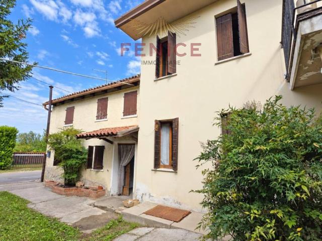 Villa Indipendente in vendita a Caonada, Montebelluna