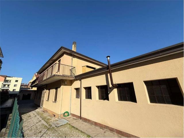 Villa Indipendente in vendita a Centro, Montebelluna