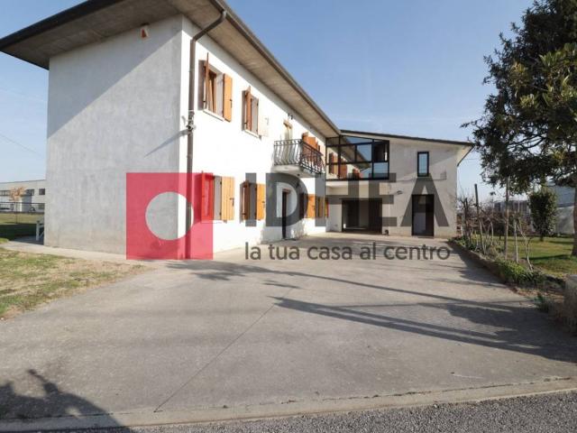 Villa Indipendente in vendita a Guarda, Montebelluna