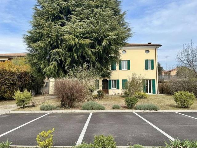 Villa Indipendente in vendita a Posmon, Montebelluna