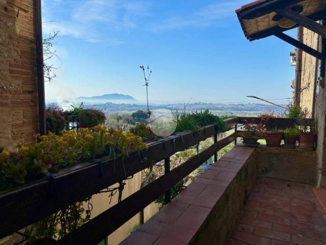 Villa Indipendente in vendita a Montebuono, Lazio