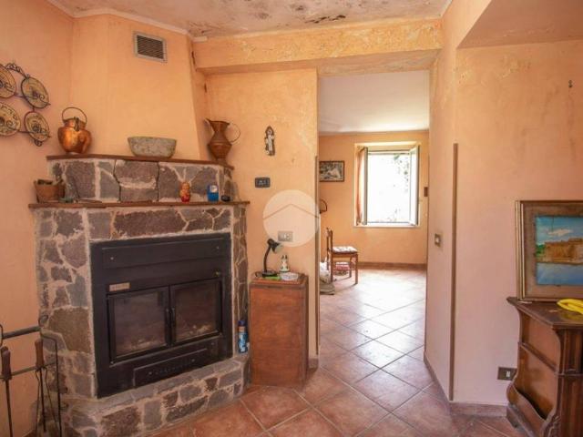 Villa Indipendente in vendita a Montebuono, Lazio