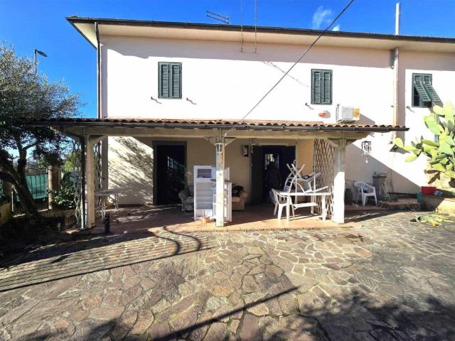 Villa Indipendente in vendita a San Salvatore, Montecarlo