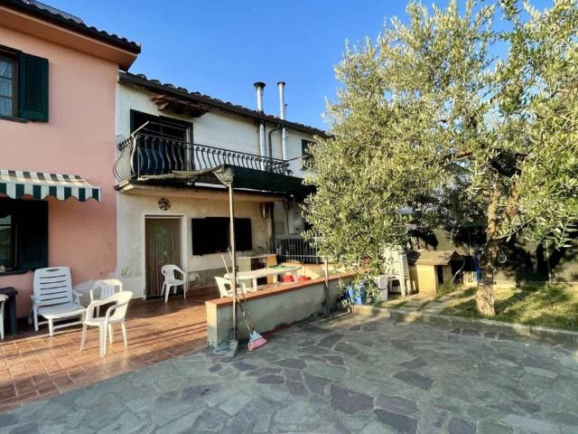 Villa Indipendente in vendita a San Giuseppe, Montecarlo