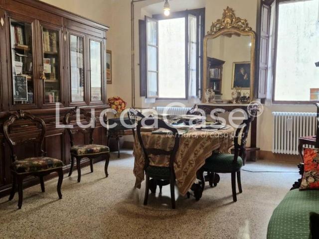 Villa Indipendente in vendita a San Salvatore, Montecarlo