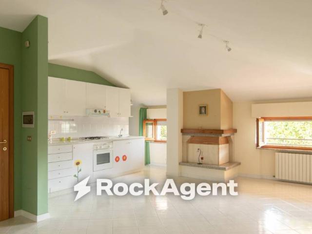 Villa Indipendente in vendita a Marche, Ancona
