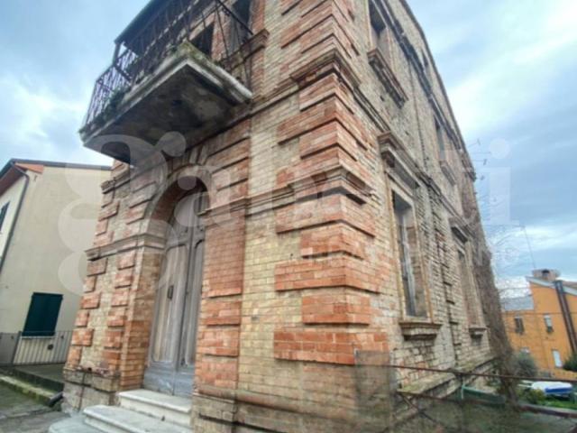 Villa Indipendente in vendita a Marche, Macerata