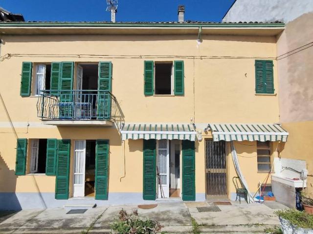 Villa Indipendente in vendita a Piemonte, Alessandria