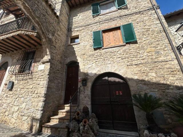 Villa Indipendente in vendita a Montecastrilli, Umbria