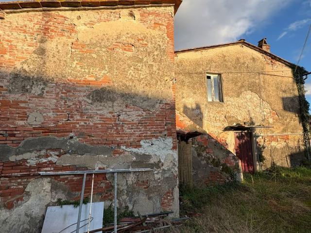 Villa Indipendente in vendita a Gallo, Montecatini Terme
