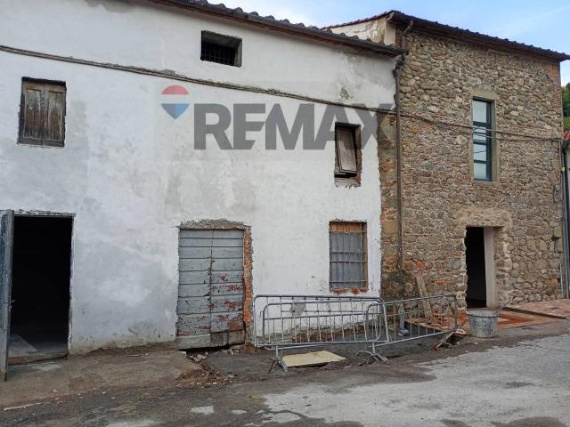 Villa Indipendente in vendita a Montecatini Terme, Toscana