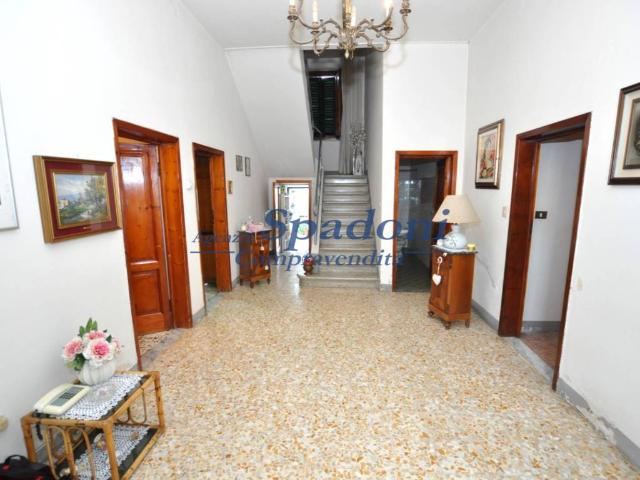 Villa Indipendente in vendita a Gallo, Montecatini Terme